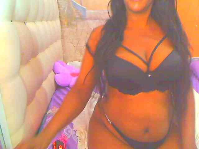 HOTLILLIE webcam