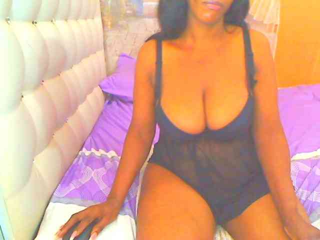 HOTLILLIE webcam