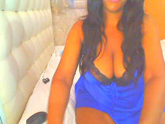 HOTLILLIE webcam