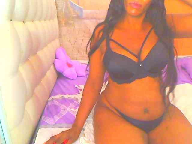 HOTLILLIE webcam