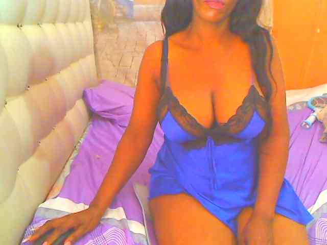 HOTLILLIE webcam