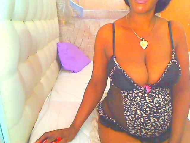 HOTLILLIE webcam