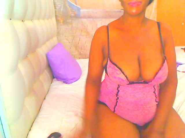 HOTLILLIE webcam
