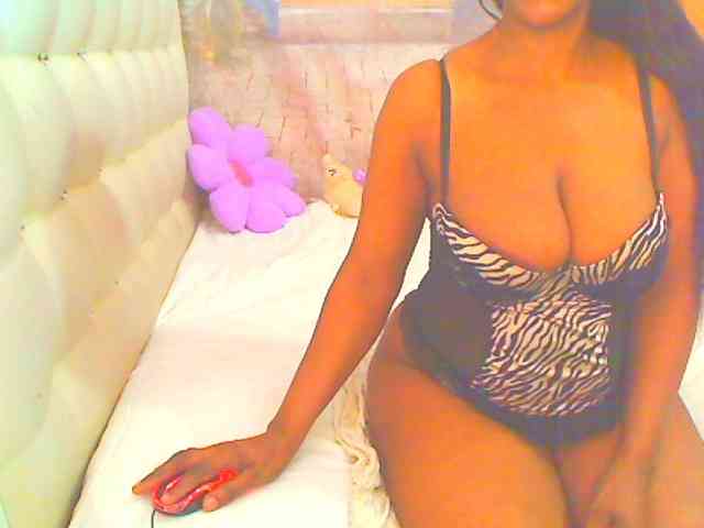HOTLILLIE webcam