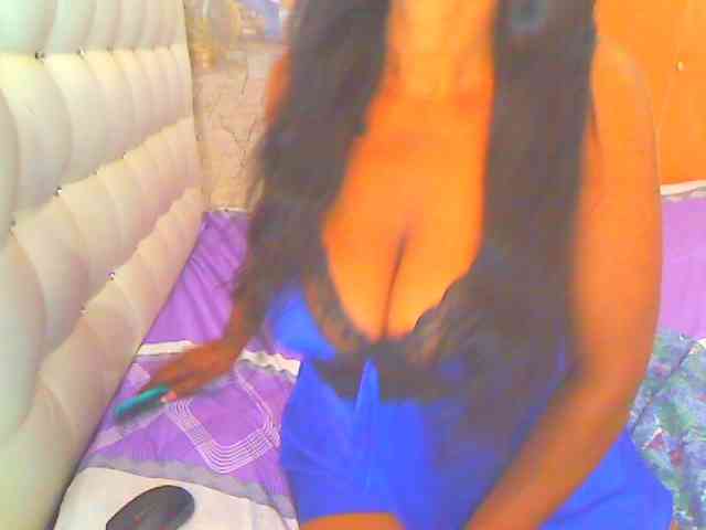 HOTLILLIE webcam