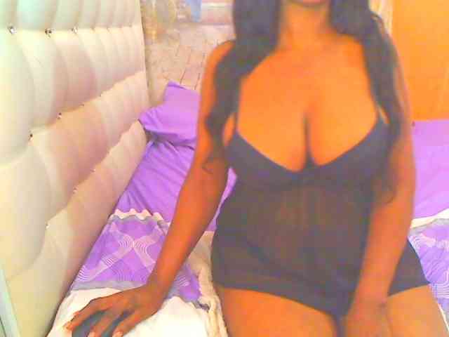 HOTLILLIE webcam