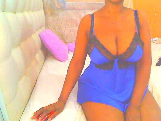 HOTLILLIE webcam