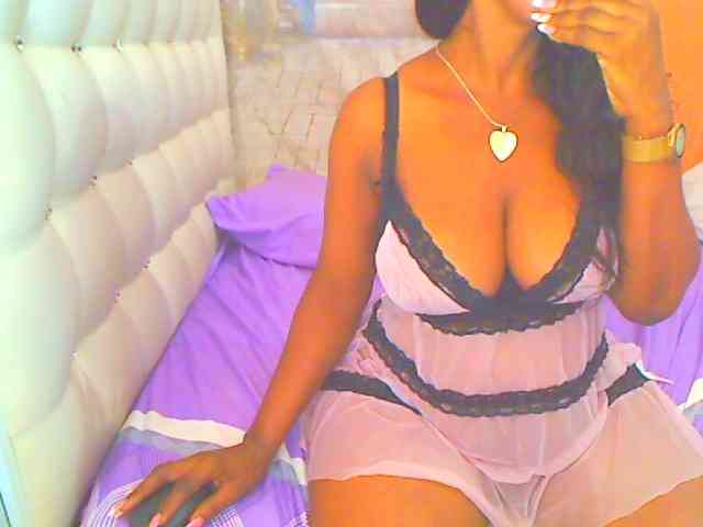 HOTLILLIE webcam