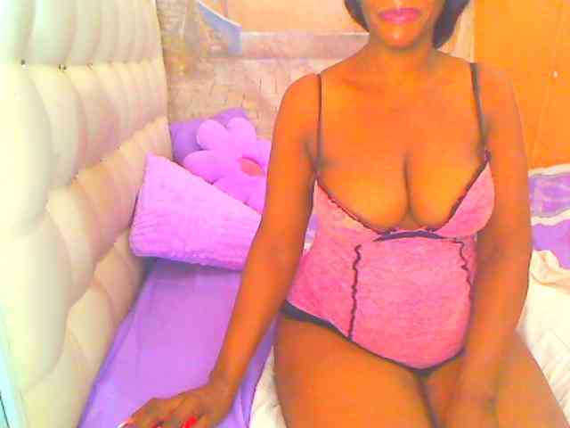 HOTLILLIE webcam