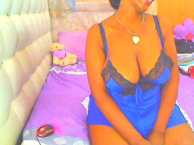 HOTLILLIE webcam