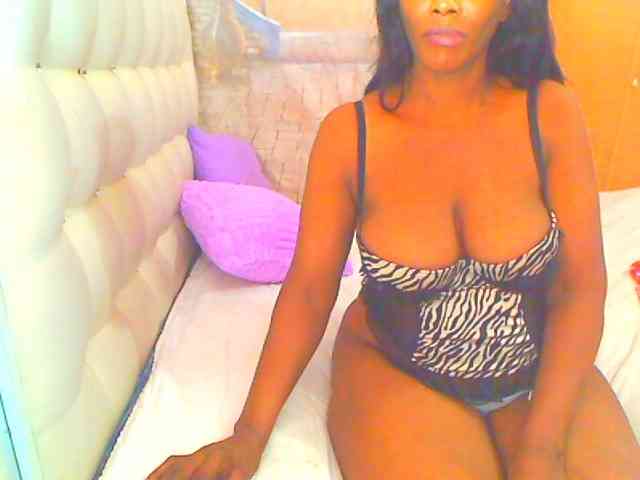 HOTLILLIE webcam