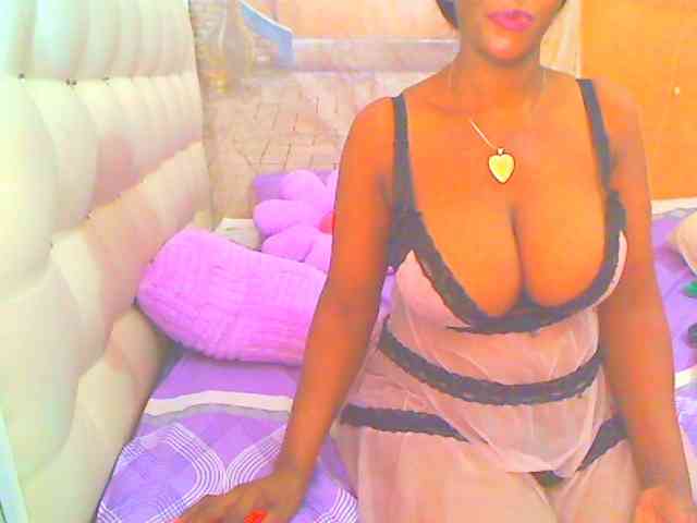 HOTLILLIE webcam