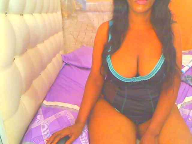 HOTLILLIE webcam