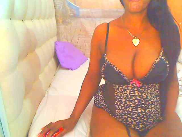 HOTLILLIE webcam