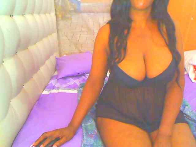 HOTLILLIE webcam