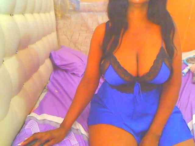 HOTLILLIE webcam