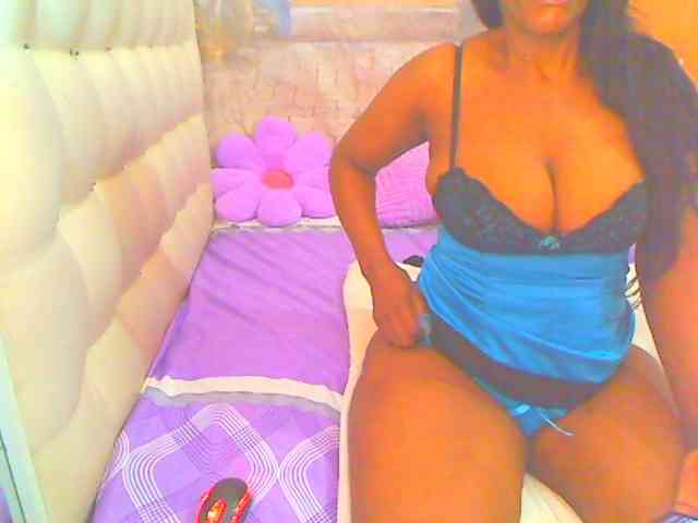 HOTLILLIE webcam