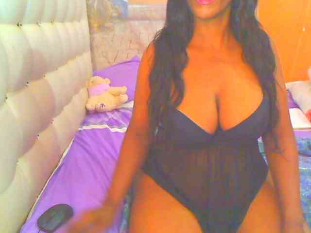 HOTLILLIE webcam