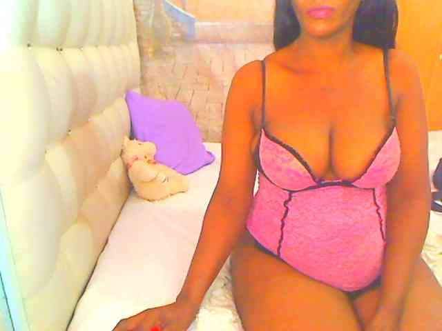 HOTLILLIE webcam