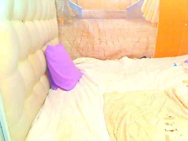 HOTLILLIE webcam