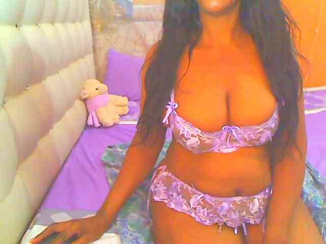 HOTLILLIE webcam