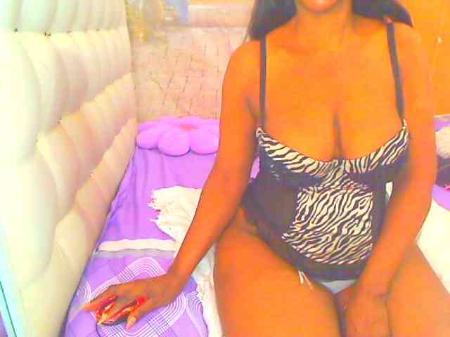 HOTLILLIE webcam