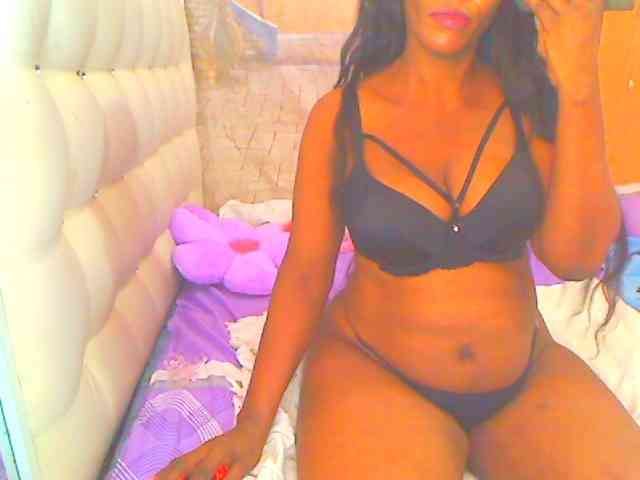 HOTLILLIE webcam