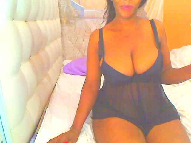 HOTLILLIE webcam