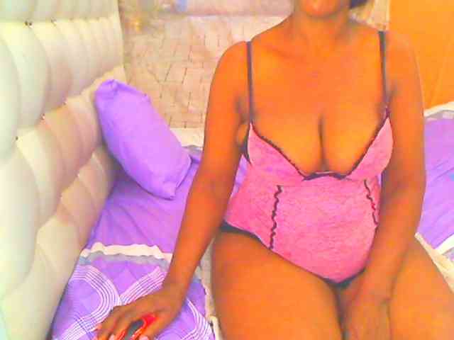 HOTLILLIE webcam