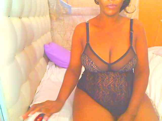 HOTLILLIE webcam
