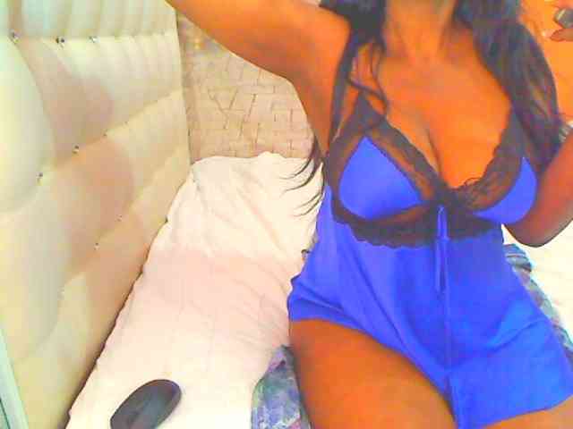 HOTLILLIE webcam
