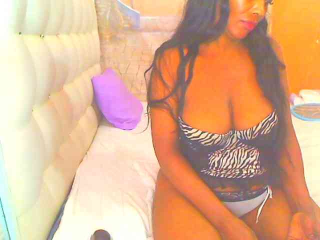 HOTLILLIE webcam