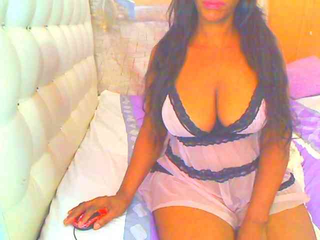 HOTLILLIE webcam