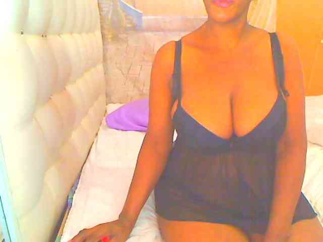 HOTLILLIE webcam