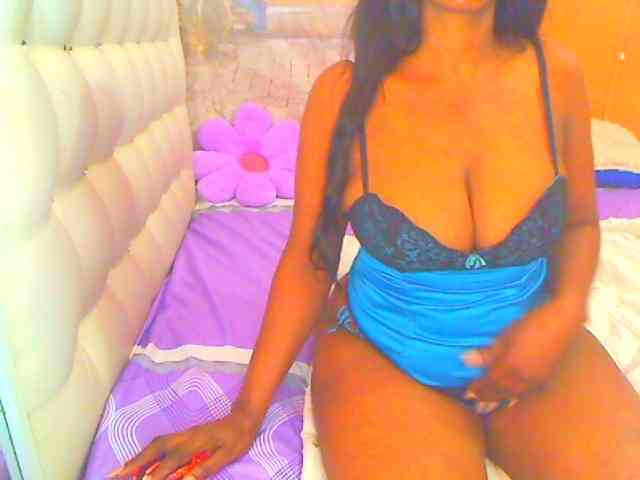 HOTLILLIE webcam