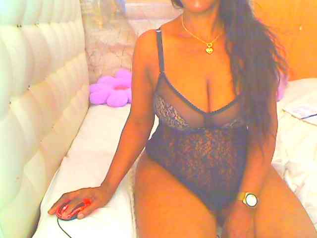 HOTLILLIE webcam