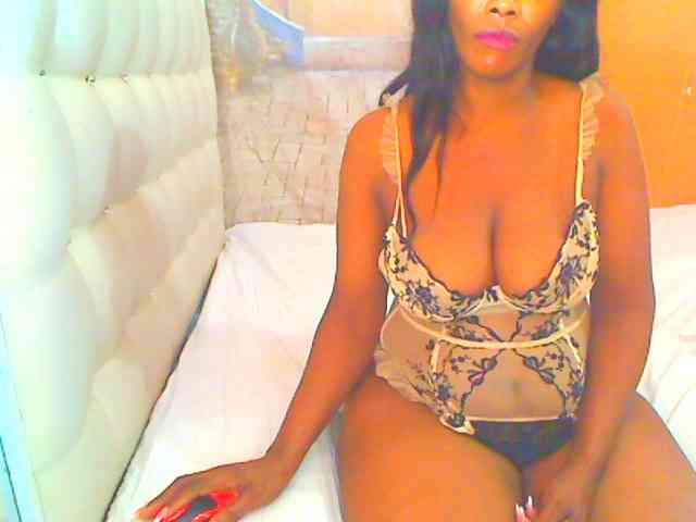 HOTLILLIE webcam
