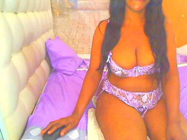 HOTLILLIE webcam