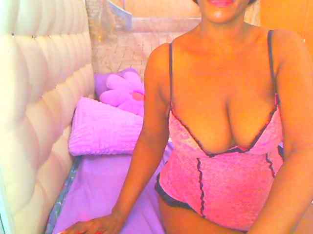 HOTLILLIE webcam