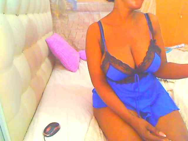 HOTLILLIE webcam