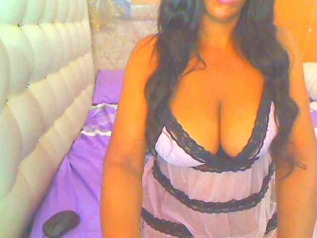 HOTLILLIE webcam