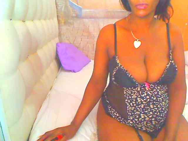 HOTLILLIE webcam