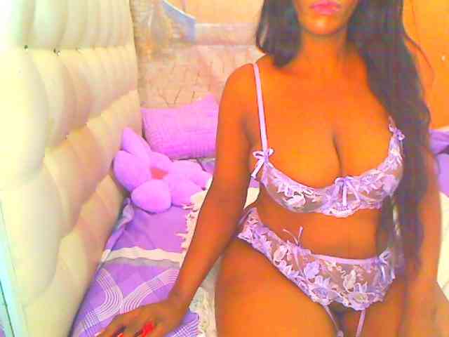 HOTLILLIE webcam