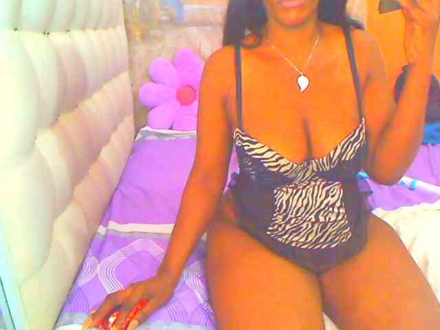 HOTLILLIE Live Webcam on BongaCams