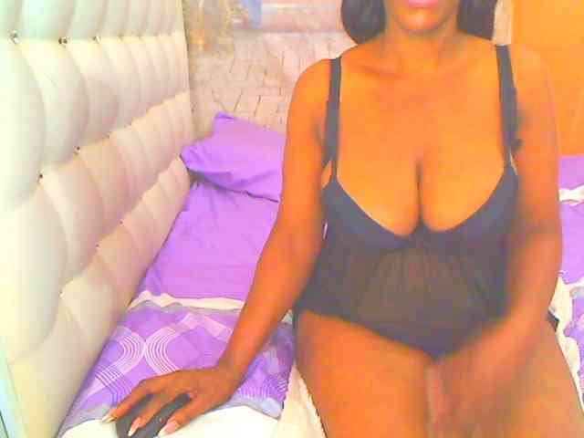 HOTLILLIE webcam