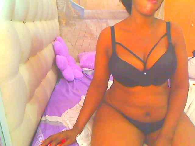 HOTLILLIE webcam