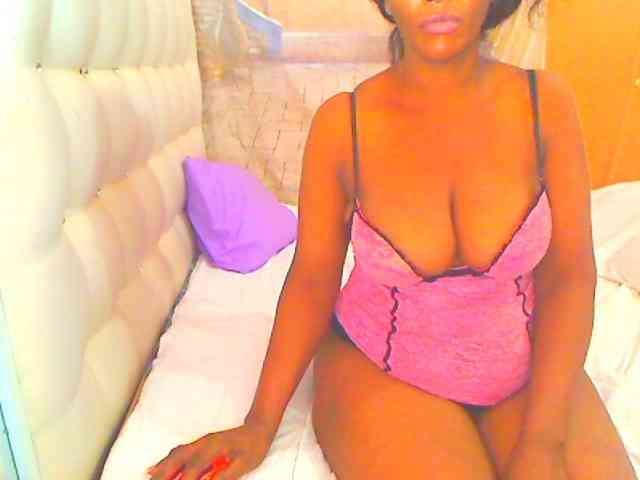 HOTLILLIE webcam