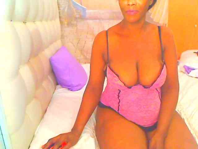 HOTLILLIE webcam