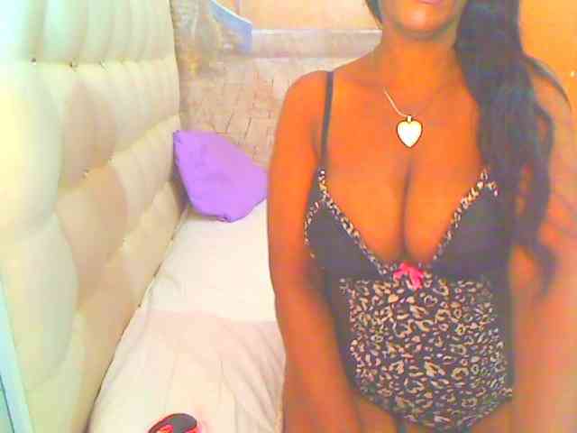 HOTLILLIE webcam