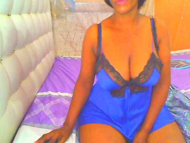 HOTLILLIE webcam